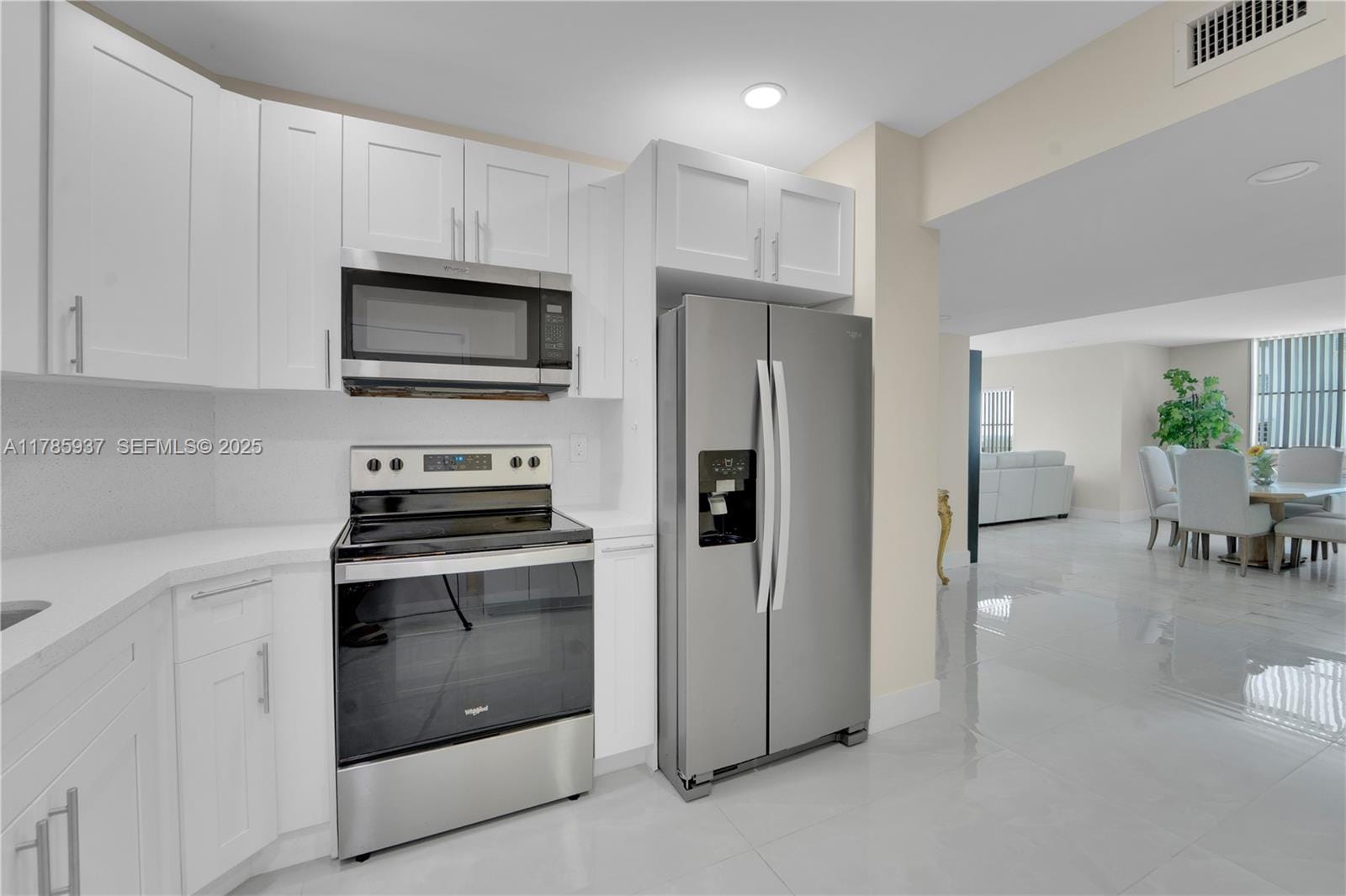 300 Bayview Drive 1606, Sunny Isles Beach, FL 33160 photo 8