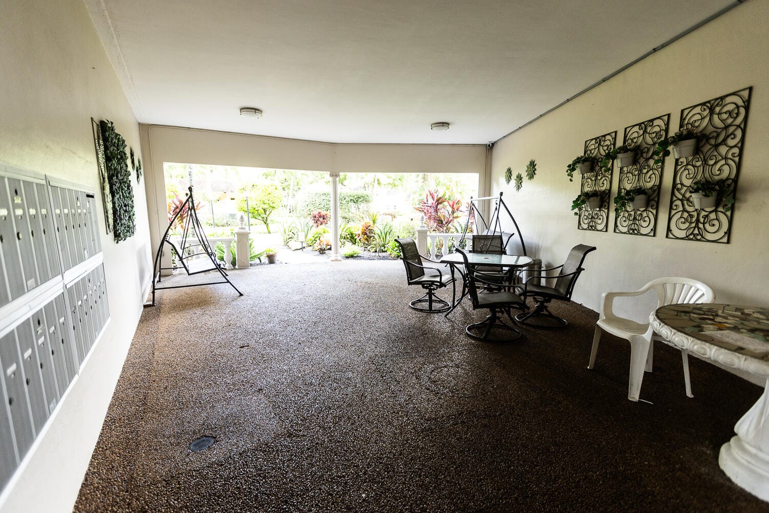 5161 W Oakland Park Boulevard 106 — photo 3