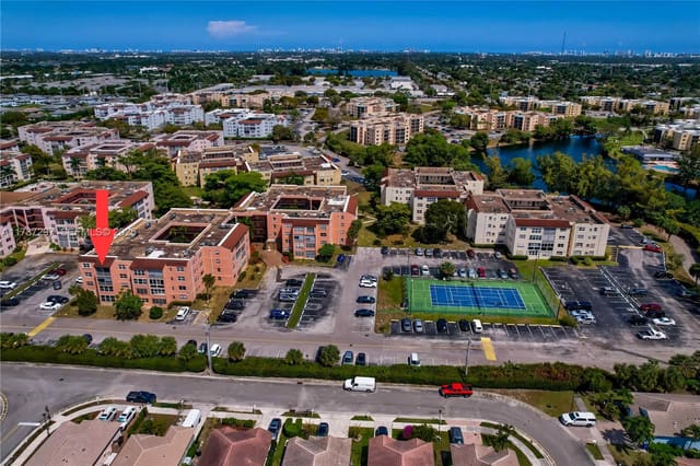 2861 Somerset Drive 404, sold in Somerset No Six Condo, Lauderdale Lakes, FL