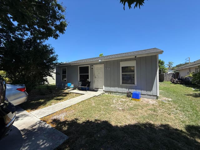 332 Fleming Avenue, Greenacres, FL 33463