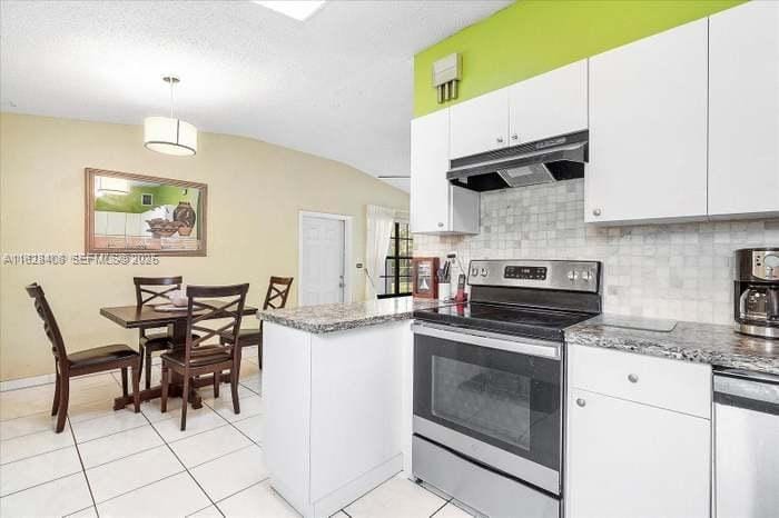 450 NE 175th Street — photo 3