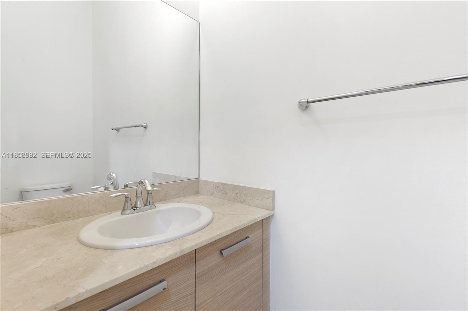 8377 NW 51st Terrace, Doral, FL 33166 photo 5