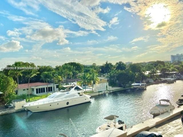 2020 NE 135th Street 407, sold in Keystone Towers Condo, North Miami, FL