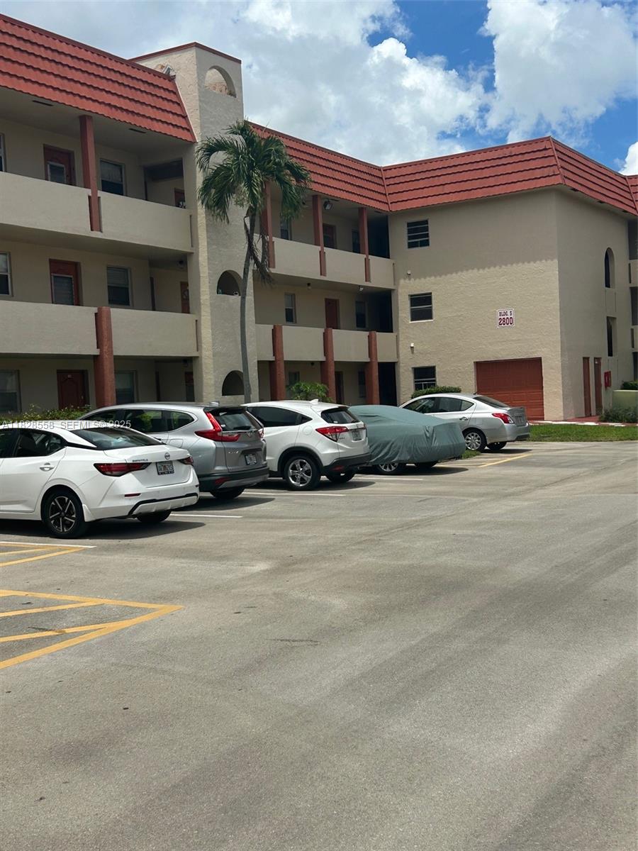 2800 W Sunrise Lakes Drive 104, Sunrise, FL 33322, Sunrise