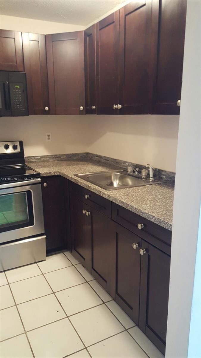 494 NW 165th St Road C-102 — photo 11