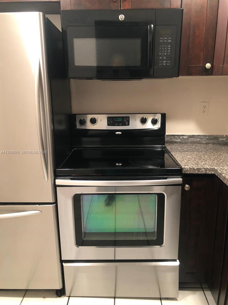 494 NW 165th St Road C102, Miami, FL 33169, Miami