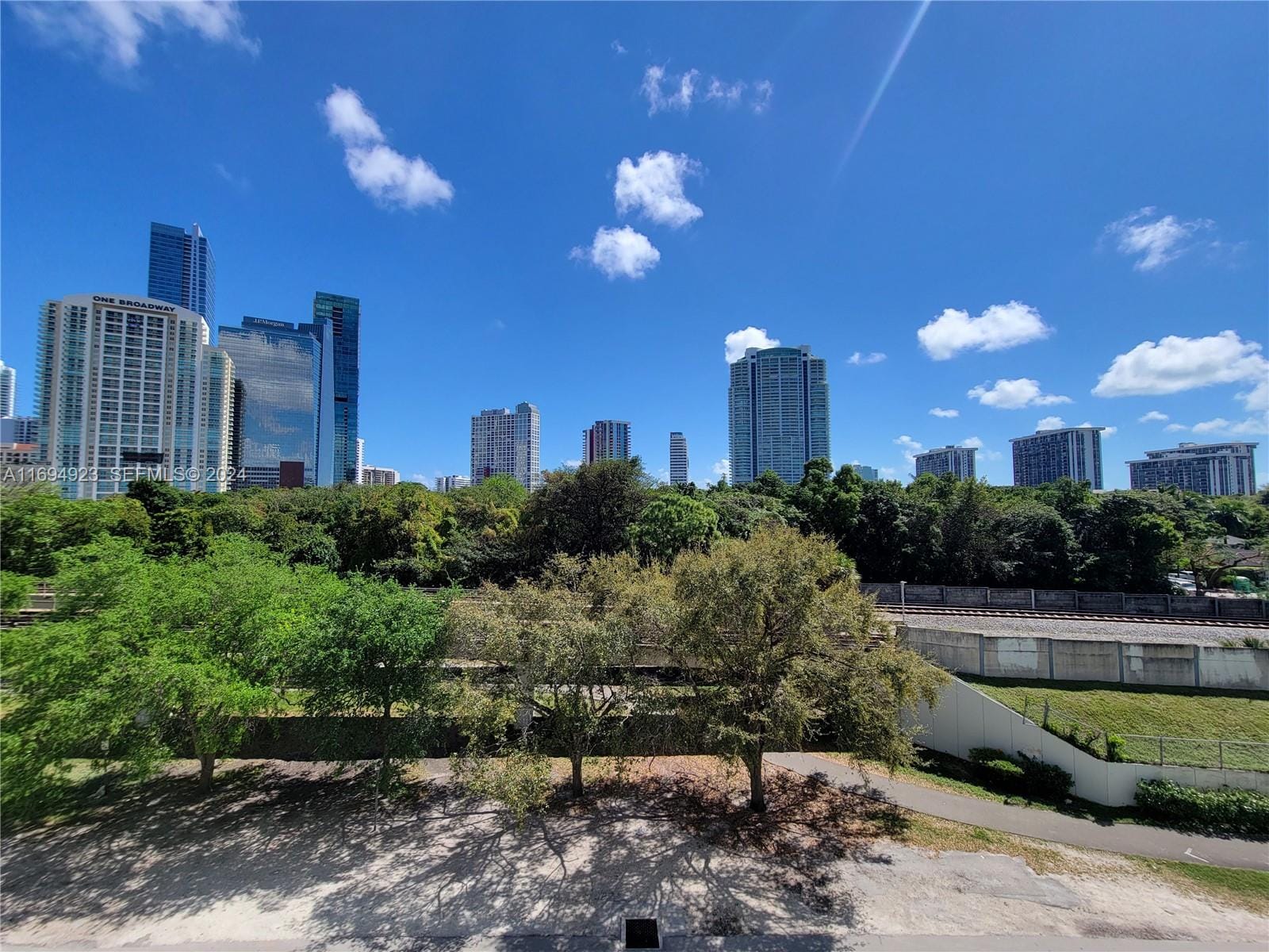 1600 SW 1 Avenue 411, Miami, FL 33129 photo 13