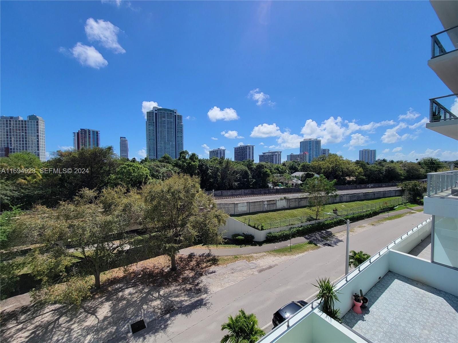 1600 SW 1 Avenue 411, Miami, FL 33129 photo 14