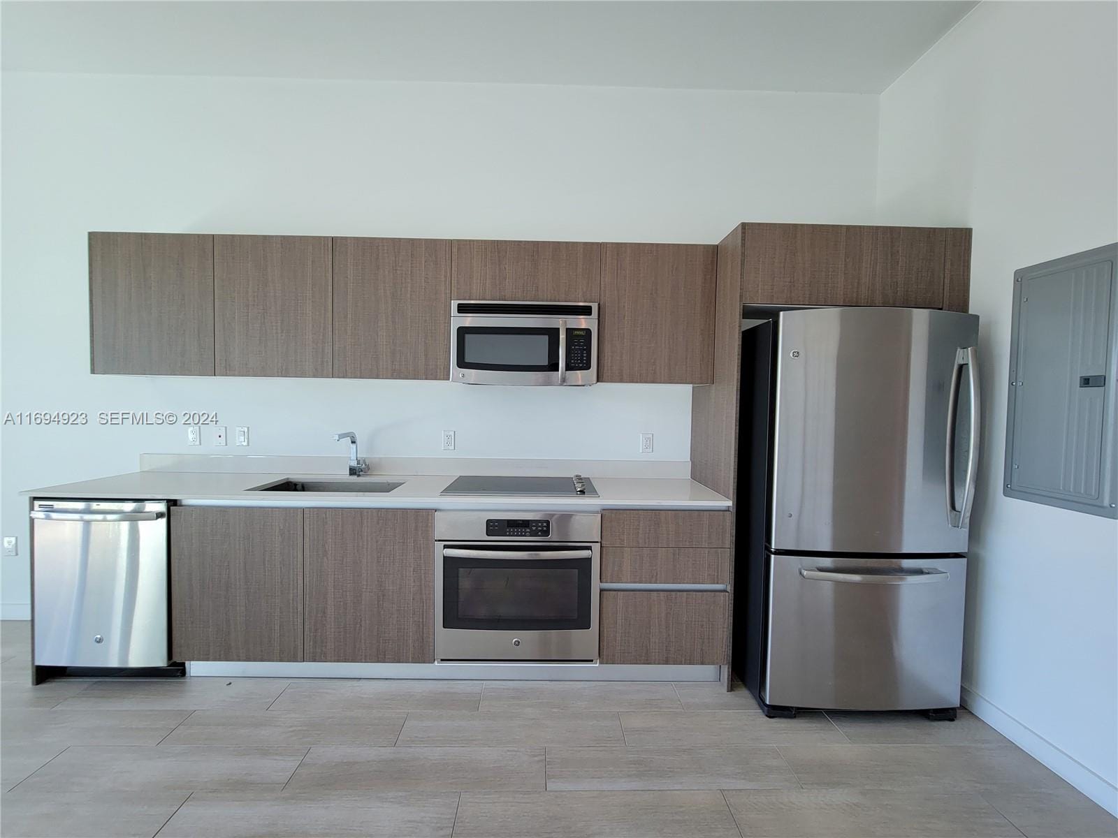 1600 SW 1 Avenue 411 — photo 8