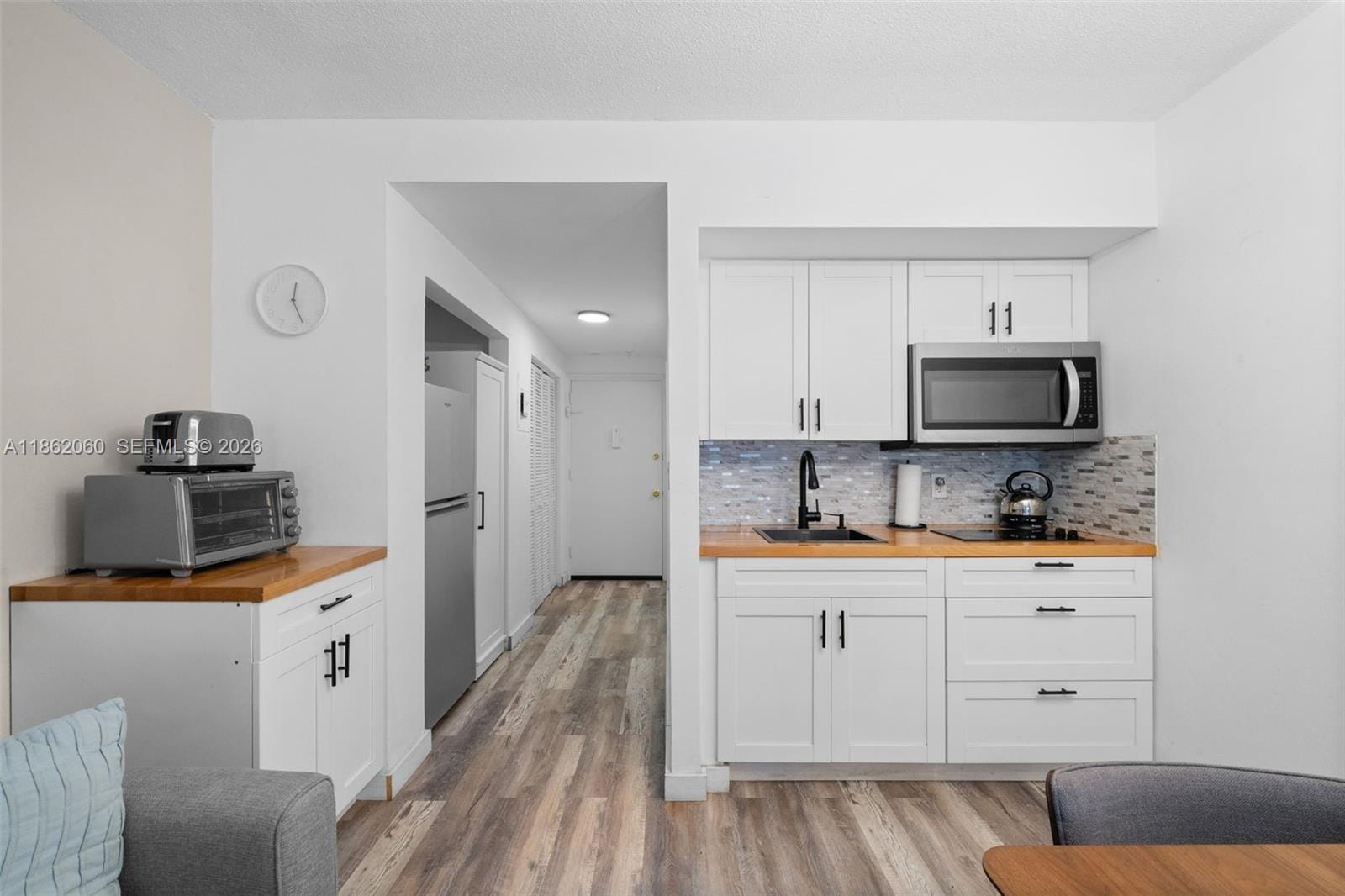 400 Kings Point Drive 105, Sunny Isles Beach, FL 33160 photo 6