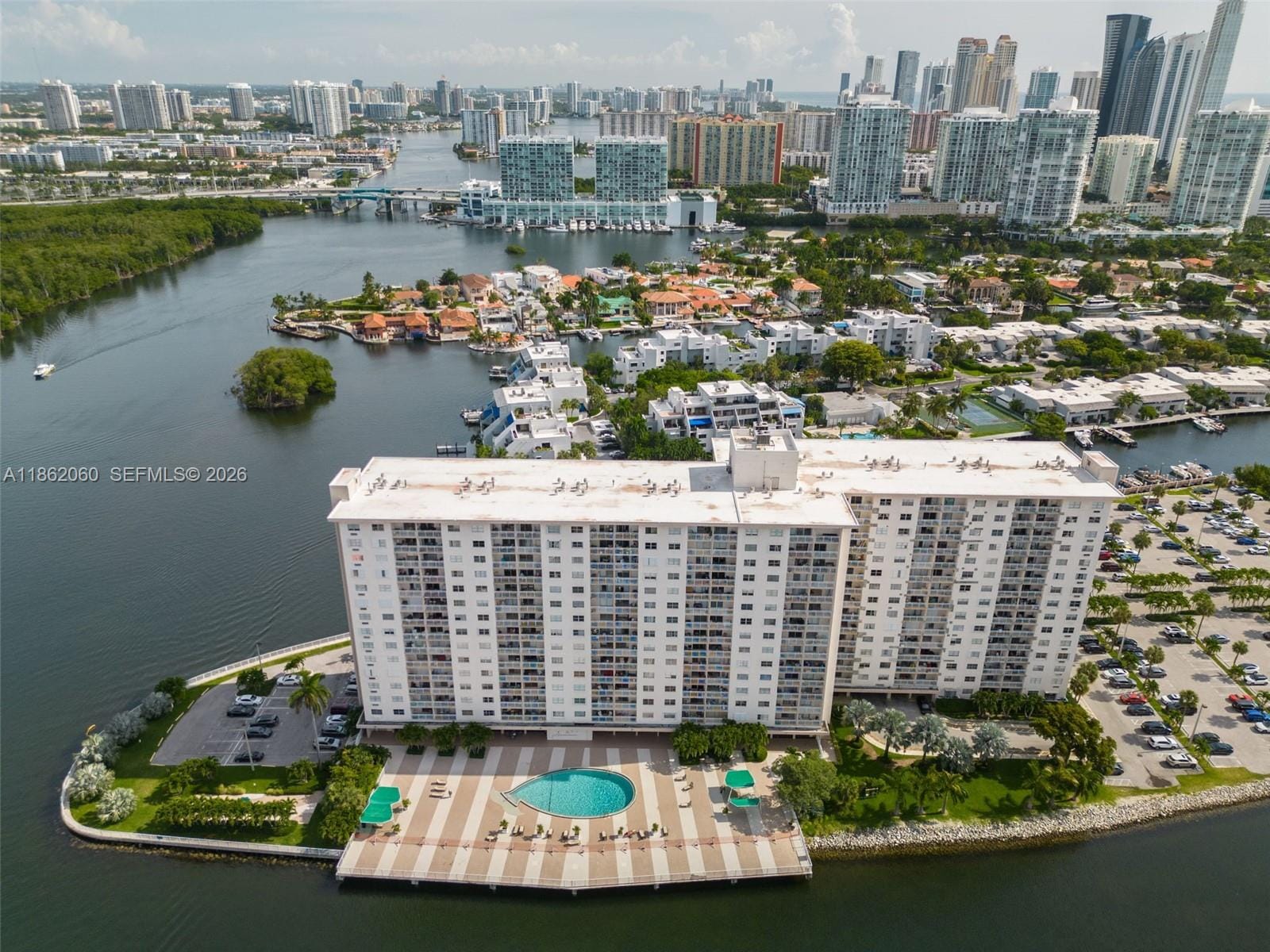 400 Kings Point Drive 105, Sunny Isles Beach, FL 33160