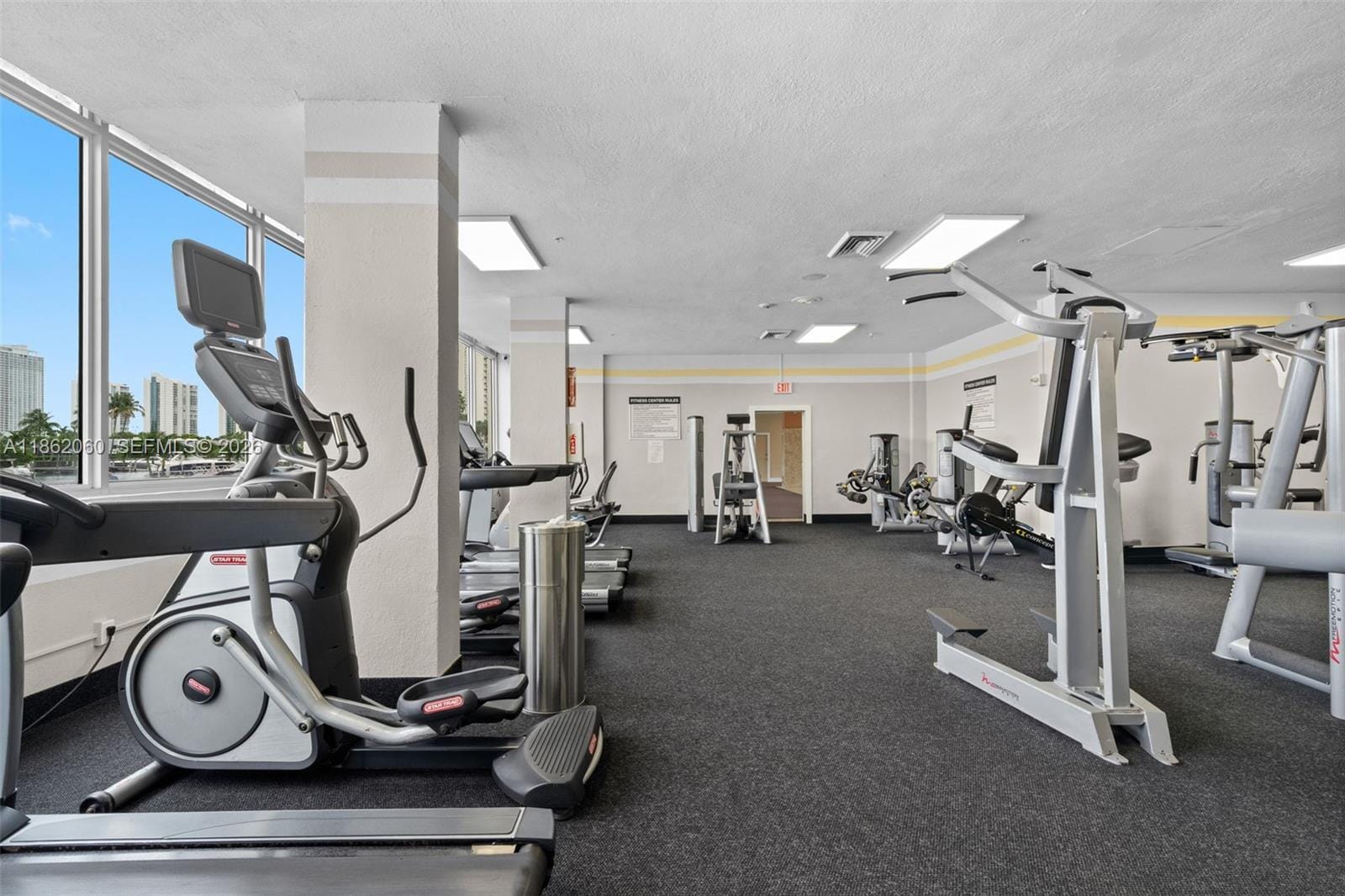 400 Kings Point Drive 105, Sunny Isles Beach, FL 33160 photo 8