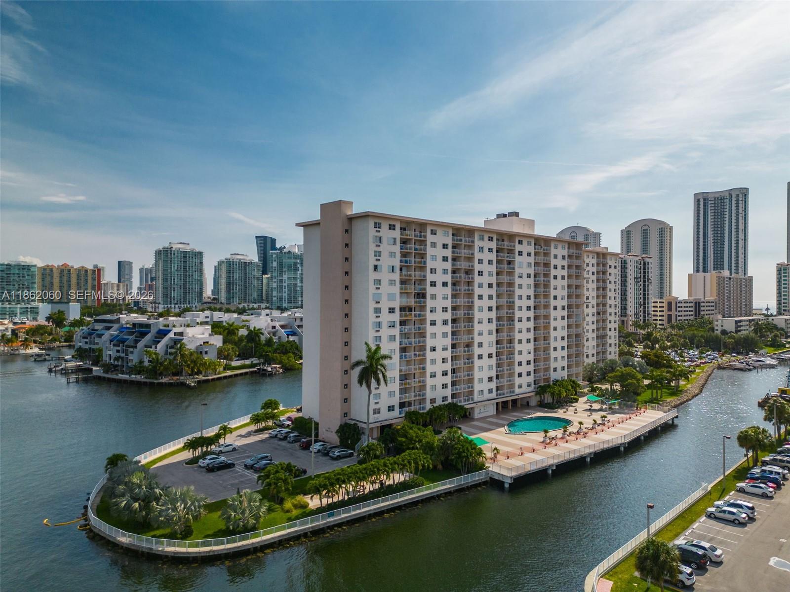 400 Kings Point Drive 105, Sunny Isles Beach, FL 33160, Sunny Isles Beach