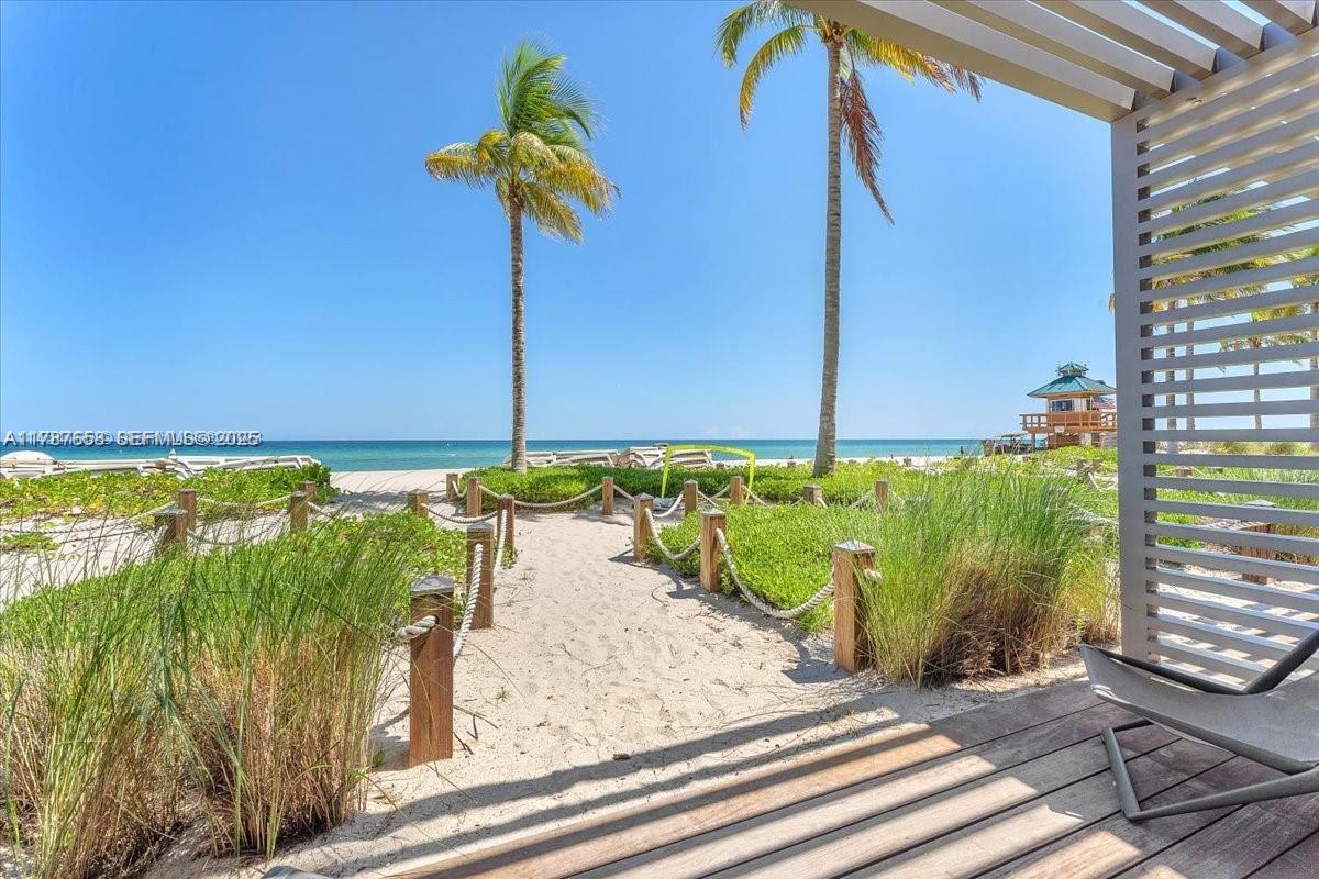 18975 Collins Ave Cabana 8, Sunny Isles Beach, FL 33160, Sunny Isles Beach