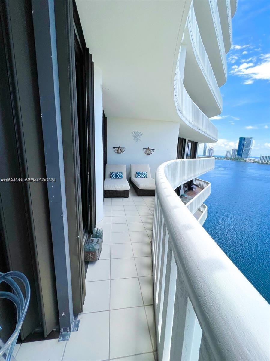 3000 Island Boulevard 1201, Aventura, FL 33160 photo 23