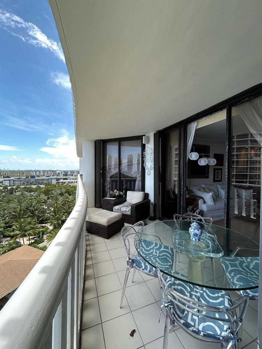 3000 Island Boulevard 1201, Aventura, FL 33160 photo 24