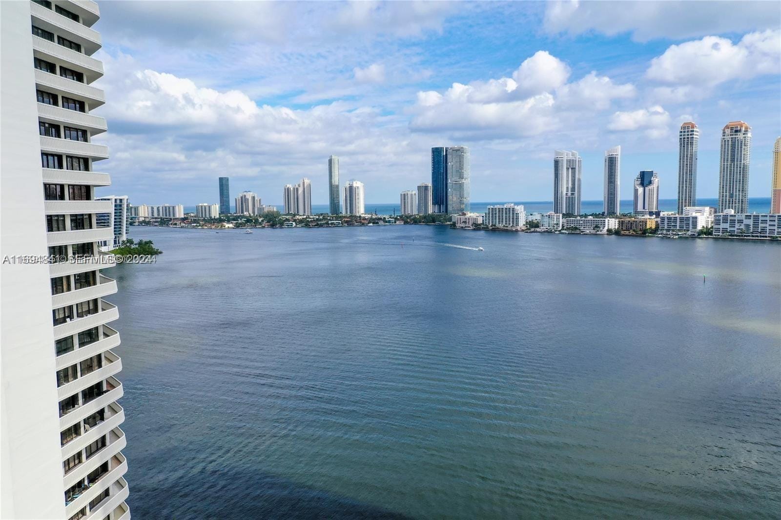 3000 Island Boulevard 1201, Aventura, FL 33160 photo 27