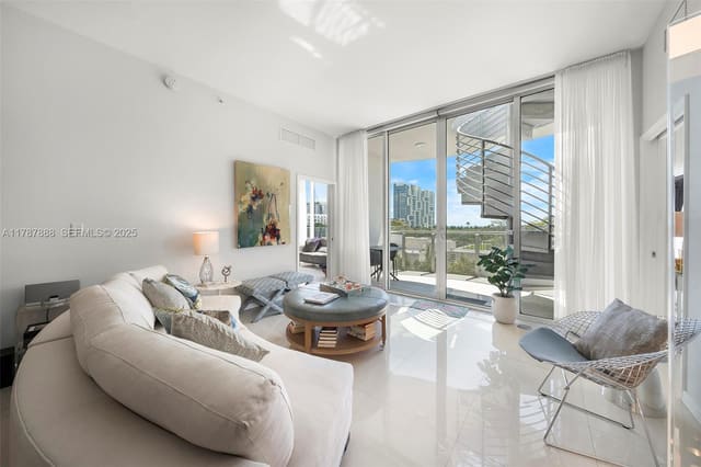 2100 Park Avenue 505, sold in Artepark South, Miami Beach, FL