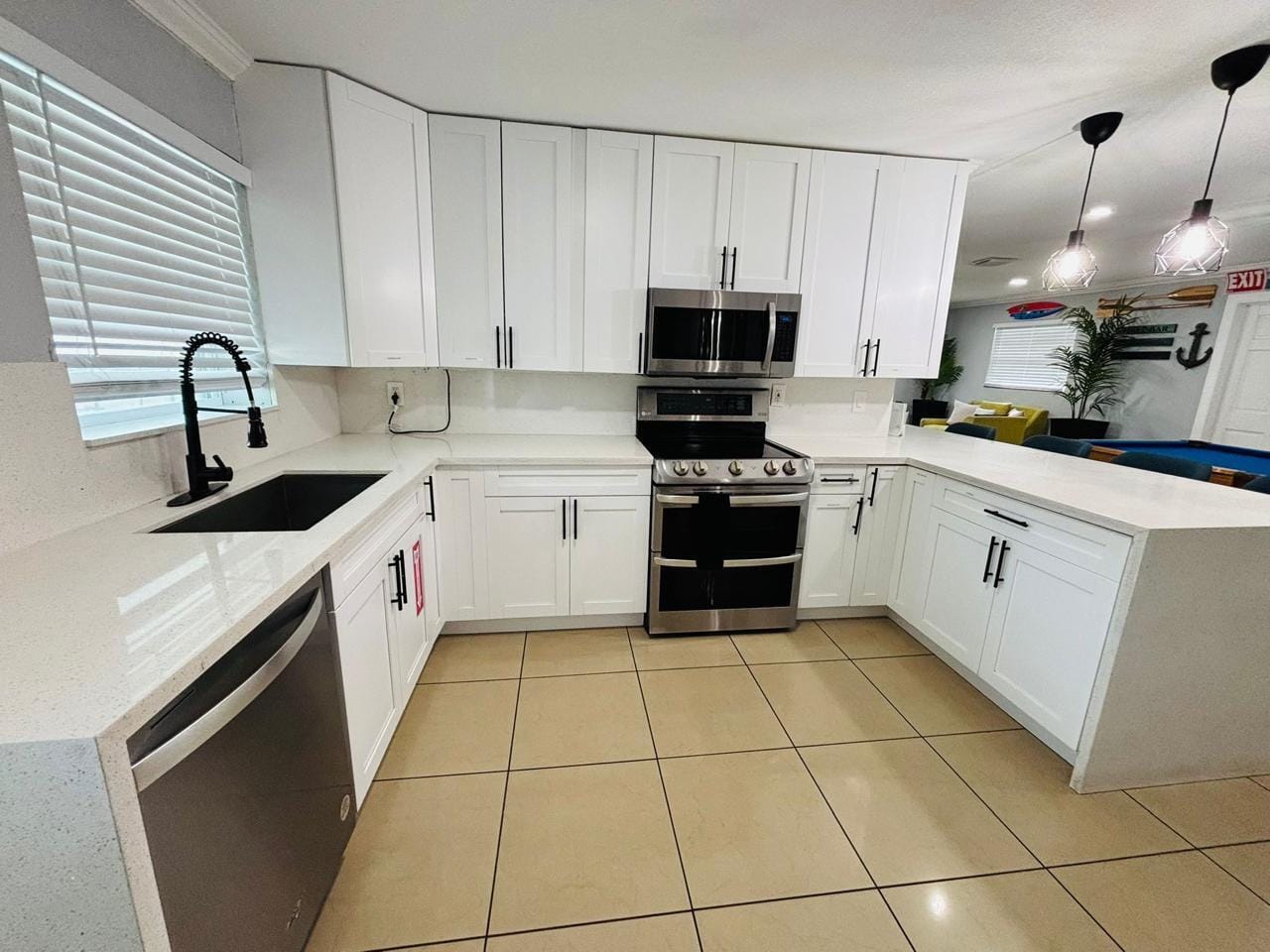 2010 NE 1st Avenue, Pompano Beach, FL 33060 photo 21