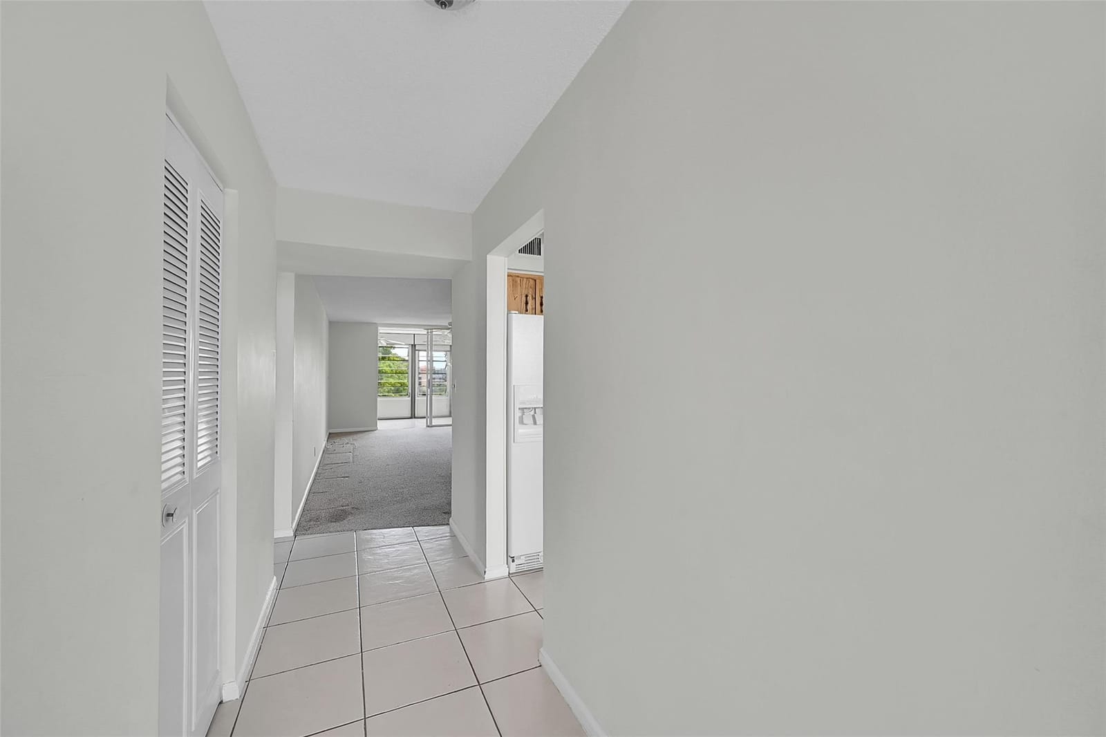 7210 Lake Circle Drive 401, Margate, FL 33063 photo 2