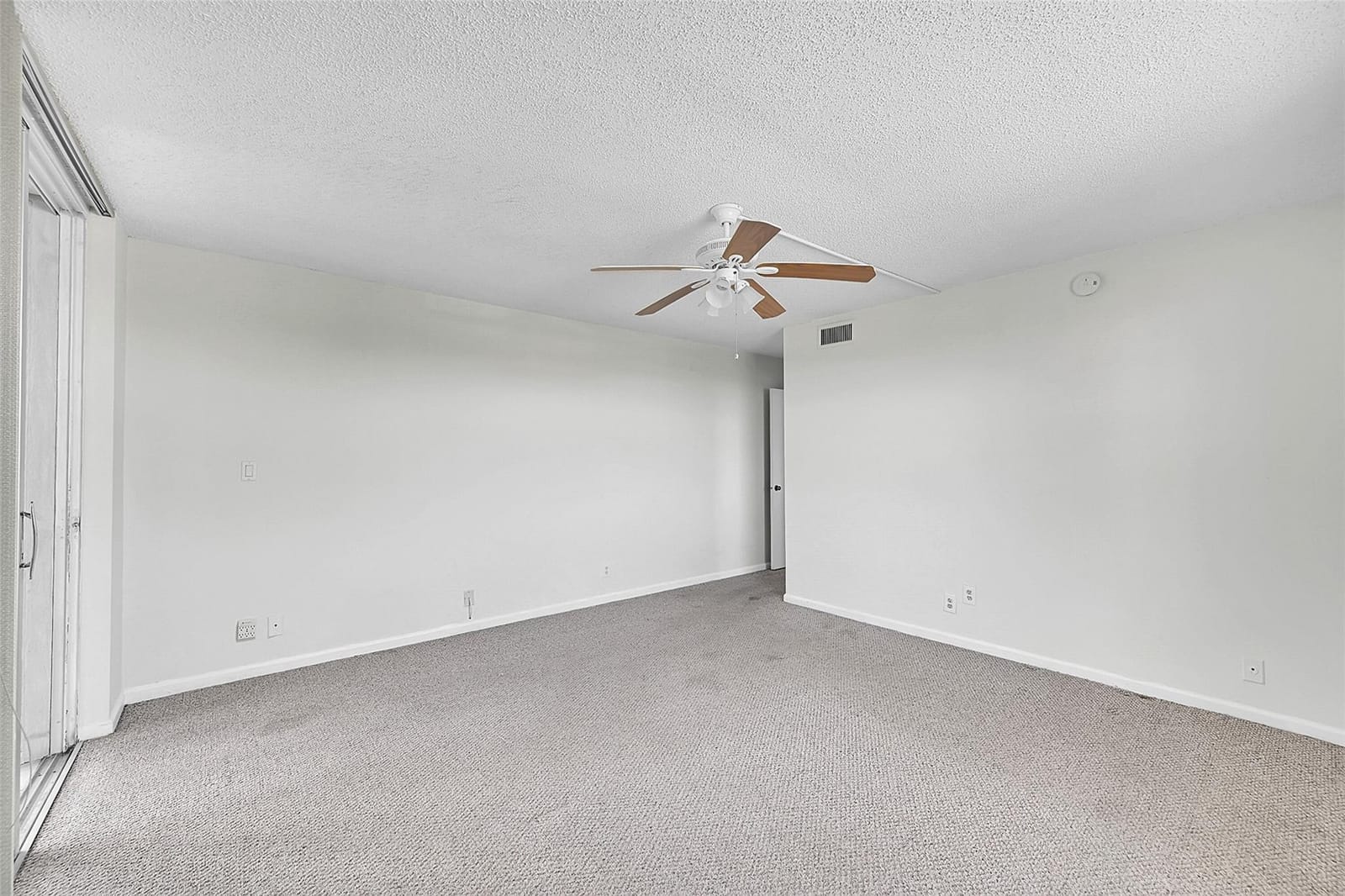 7210 Lake Circle Drive 401, Margate, FL 33063 photo 13