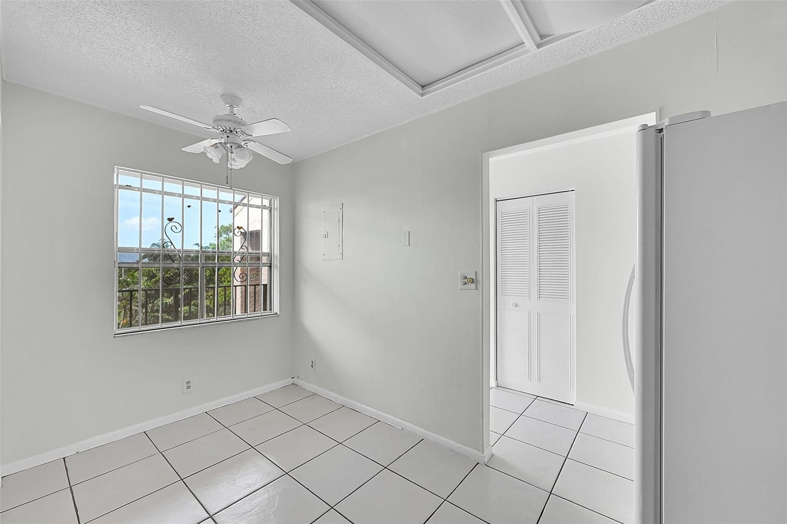 7210 Lake Circle Drive 401, Margate, FL 33063 photo 10