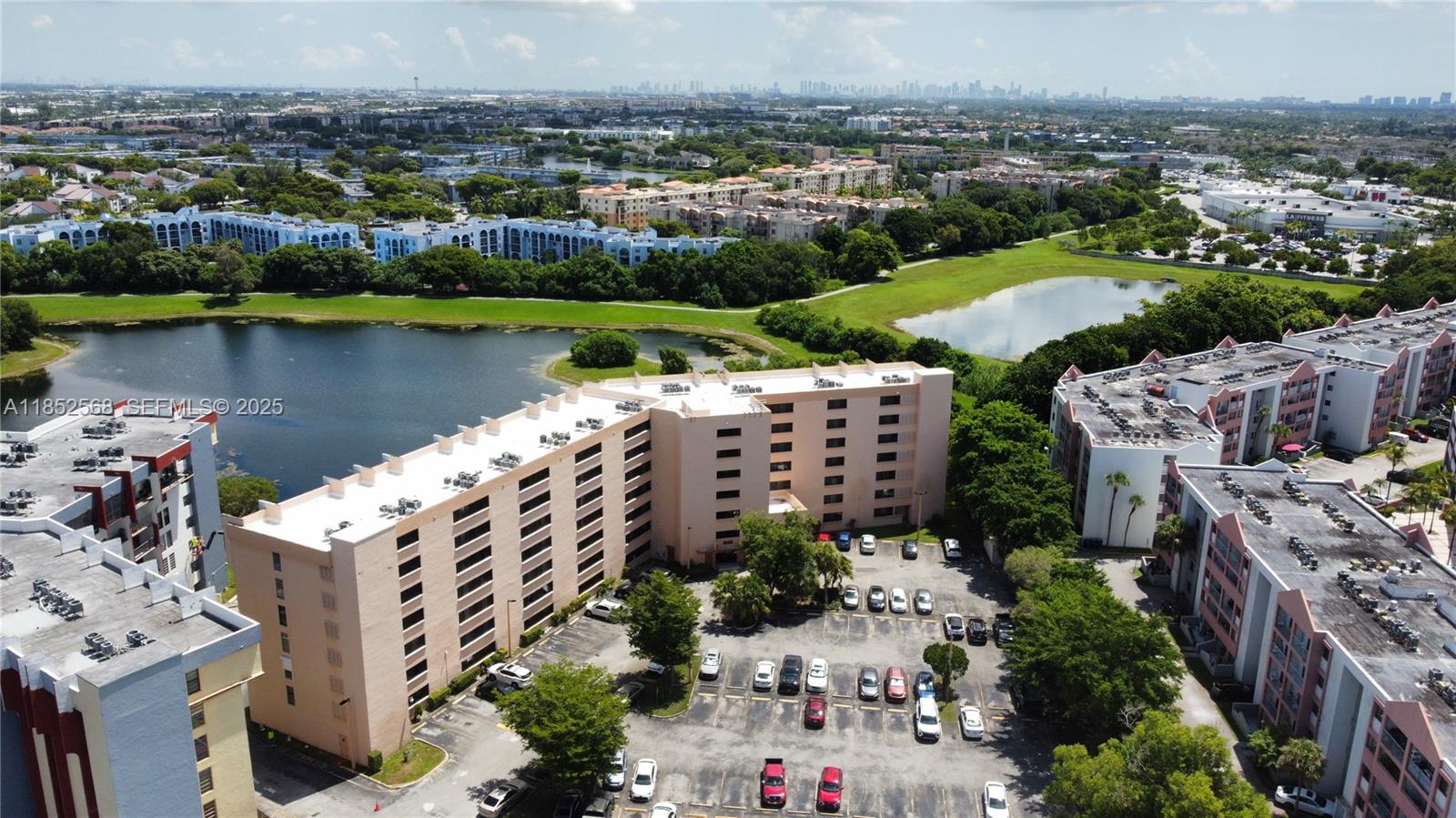 9688 Fontainebleau Boulevard 504, Miami, FL 33172