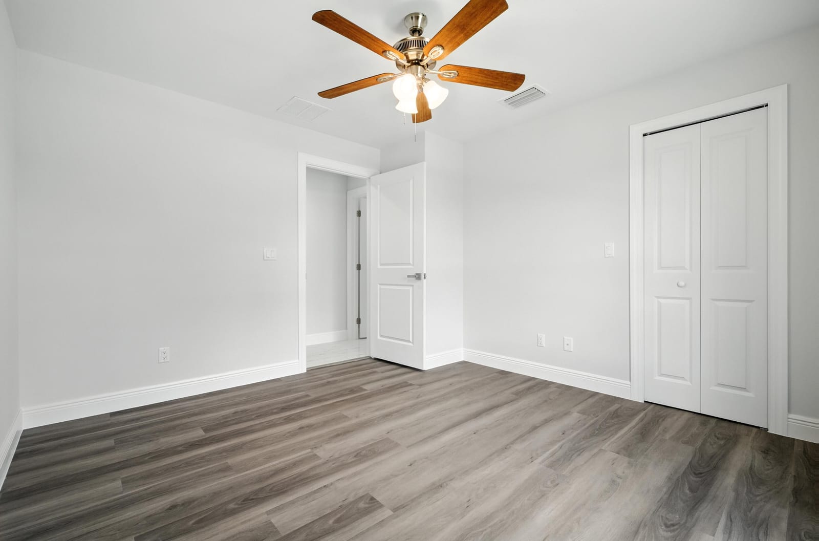 2624 Newport Drive, Fort Pierce, FL 34982 photo 15