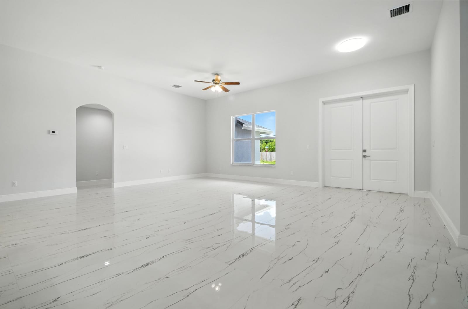 2624 Newport Drive — photo 5