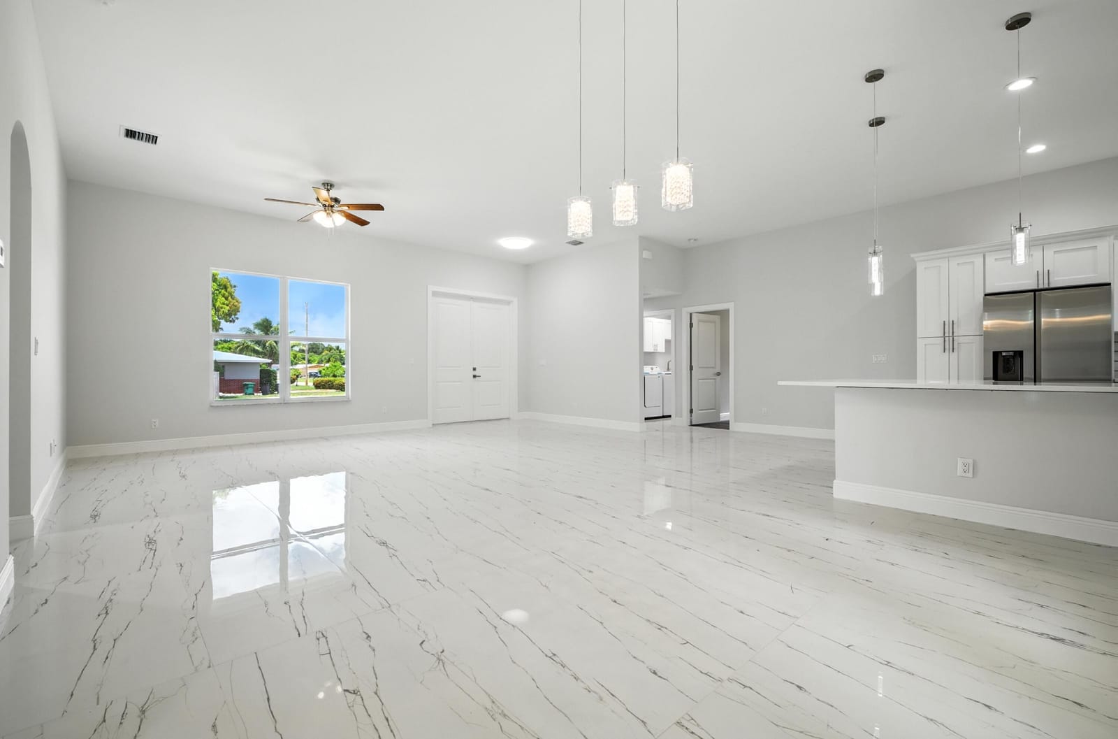 2624 Newport Drive — photo 8