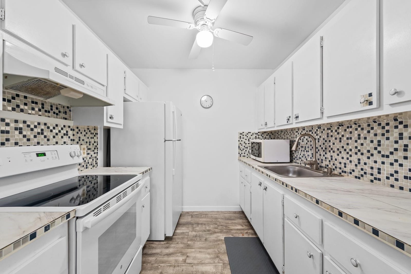 1301 SW 134th Way 103B, Pembroke Pines, FL 33027