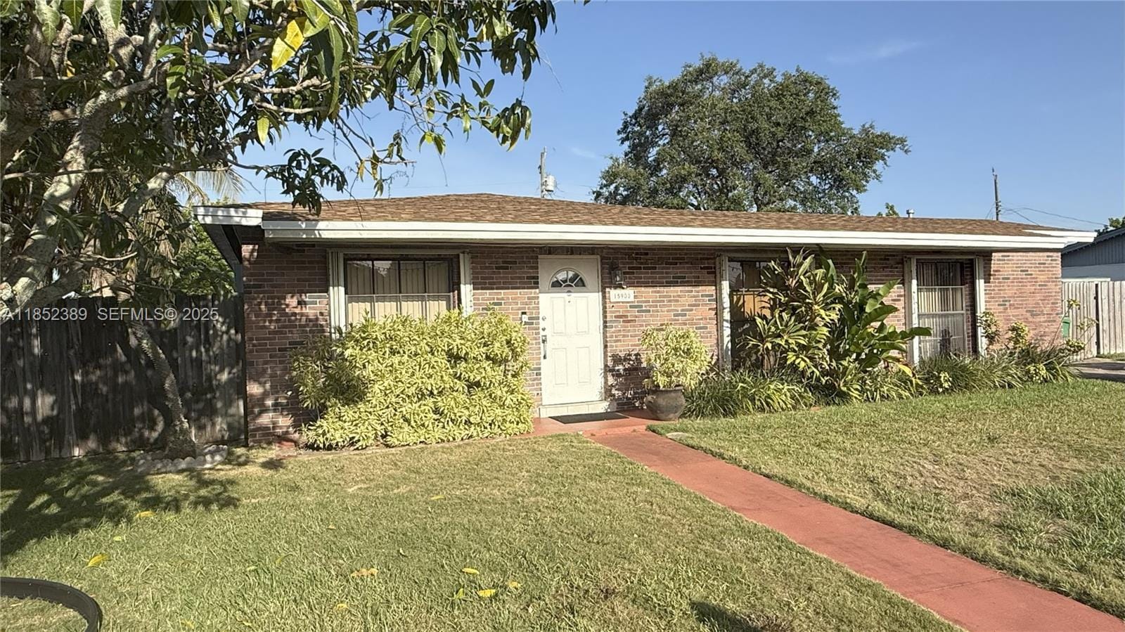 15900 SW 103rd Place, Miami, FL 33157