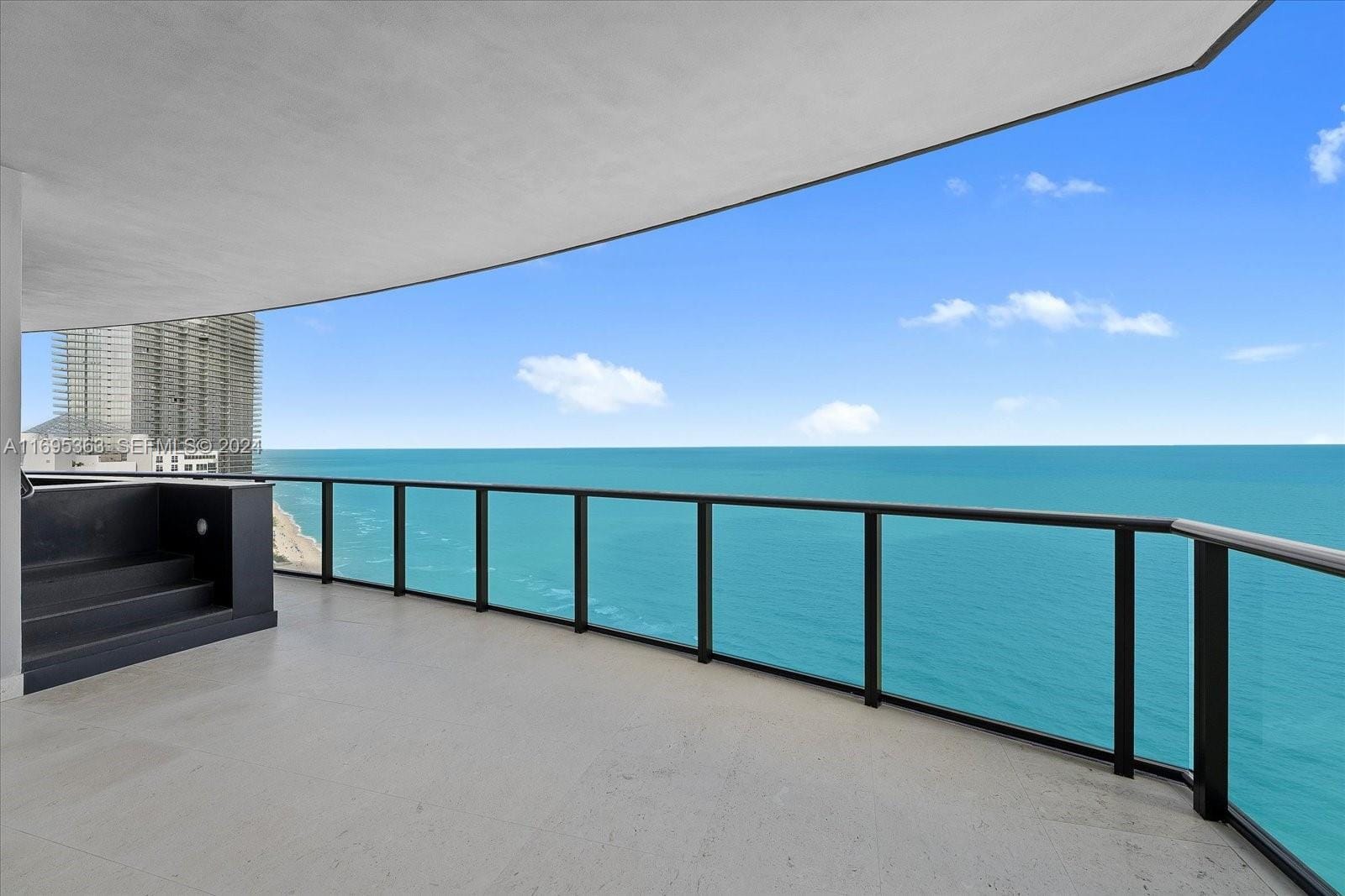 18555 Collins Avenue 3405 — photo 1