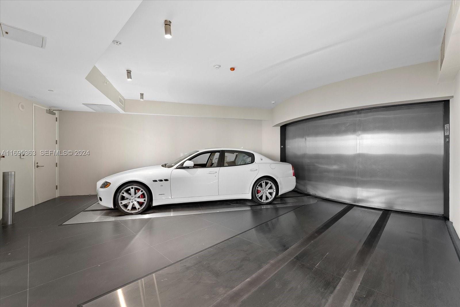 18555 Collins Avenue 3405 — photo 12