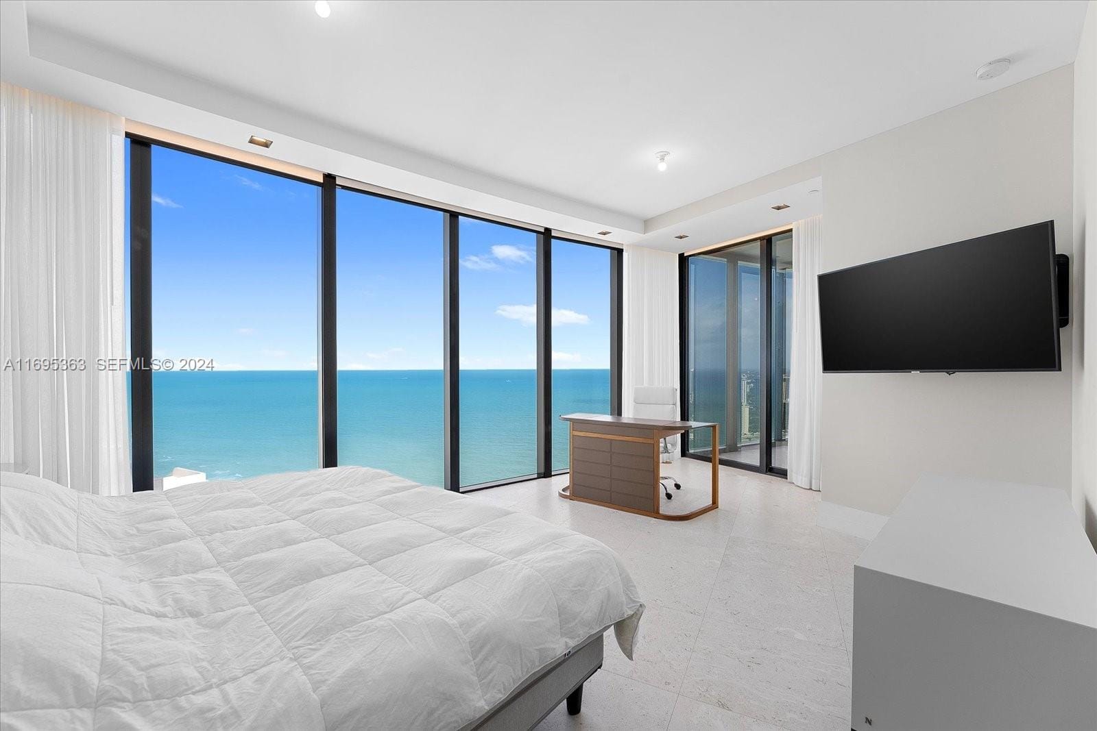 18555 Collins Avenue 3405, Sunny Isles Beach, FL 33160 photo 13