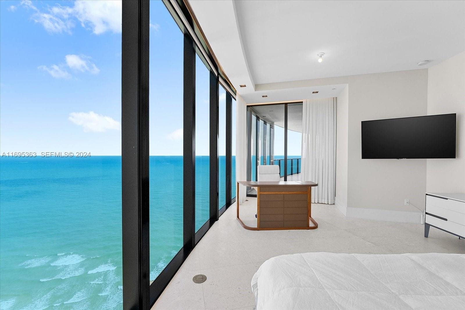 18555 Collins Avenue 3405, Sunny Isles Beach, FL 33160 photo 14