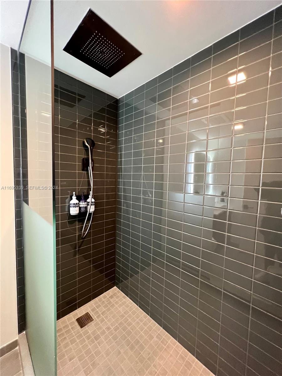 227 NE 2nd Street 2613, Miami, FL 33132 photo 13