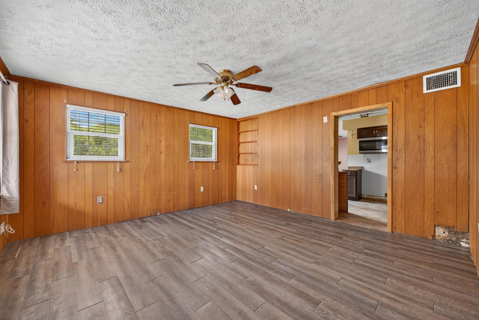 331 Johnston Street, Fort Pierce, FL 34982 photo 6