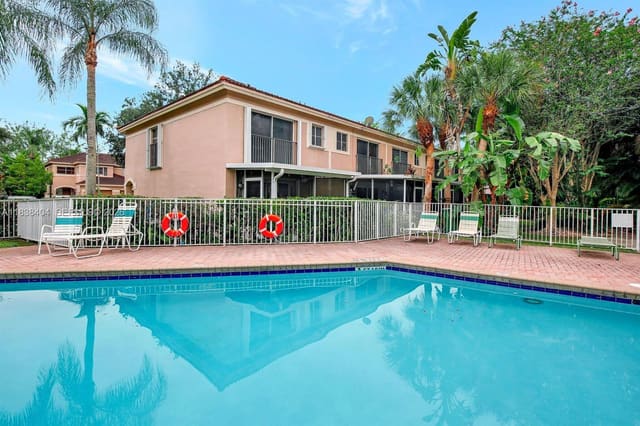 9715 NW 23rd Court, Royal Townhomes, Pembroke Pines, FL