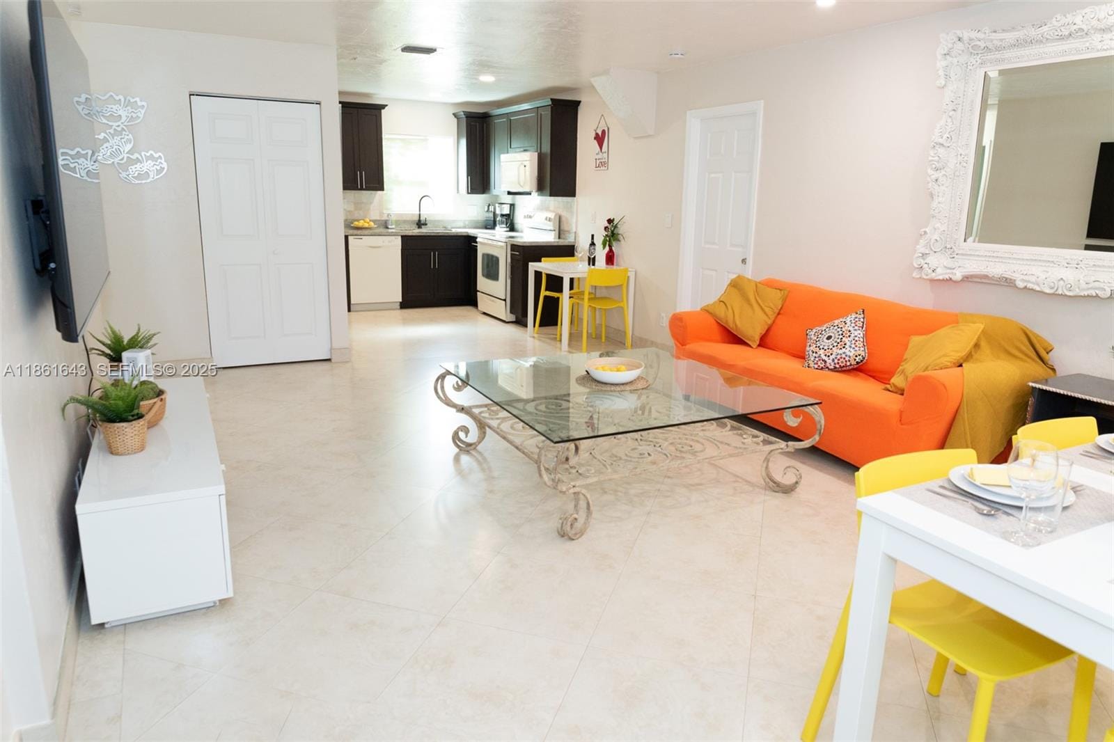 121 NE 1st Court — photo 5