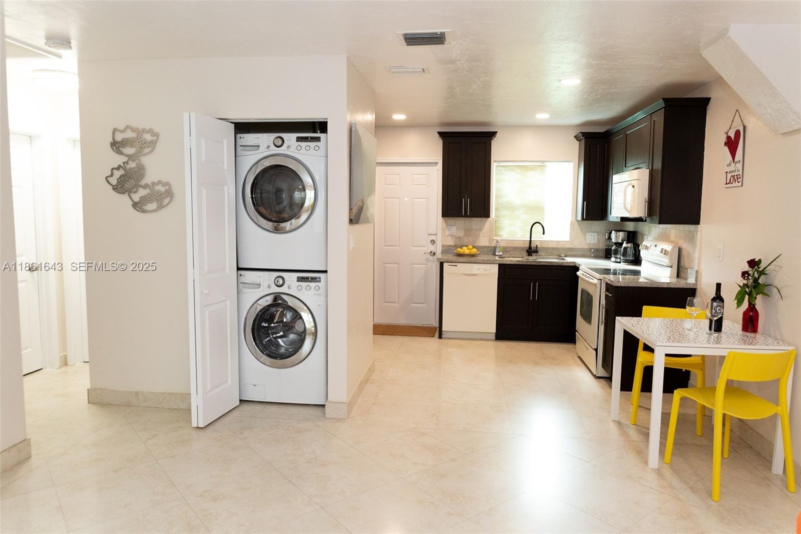 121 NE 1st Court — photo 10