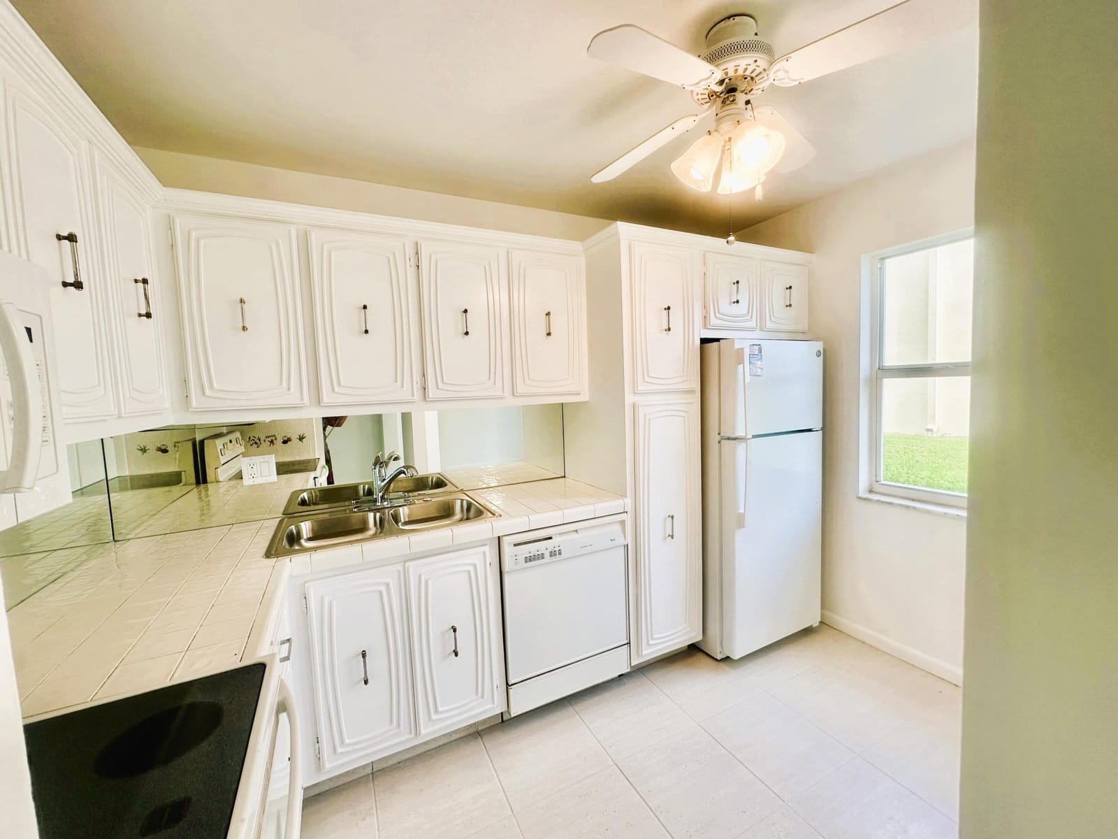 3 Colonial Club Drive 102, Boynton Beach, FL 33435 photo 12