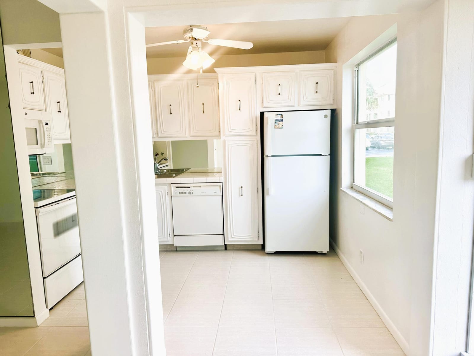 3 Colonial Club Drive 102, Boynton Beach, FL 33435 photo 14