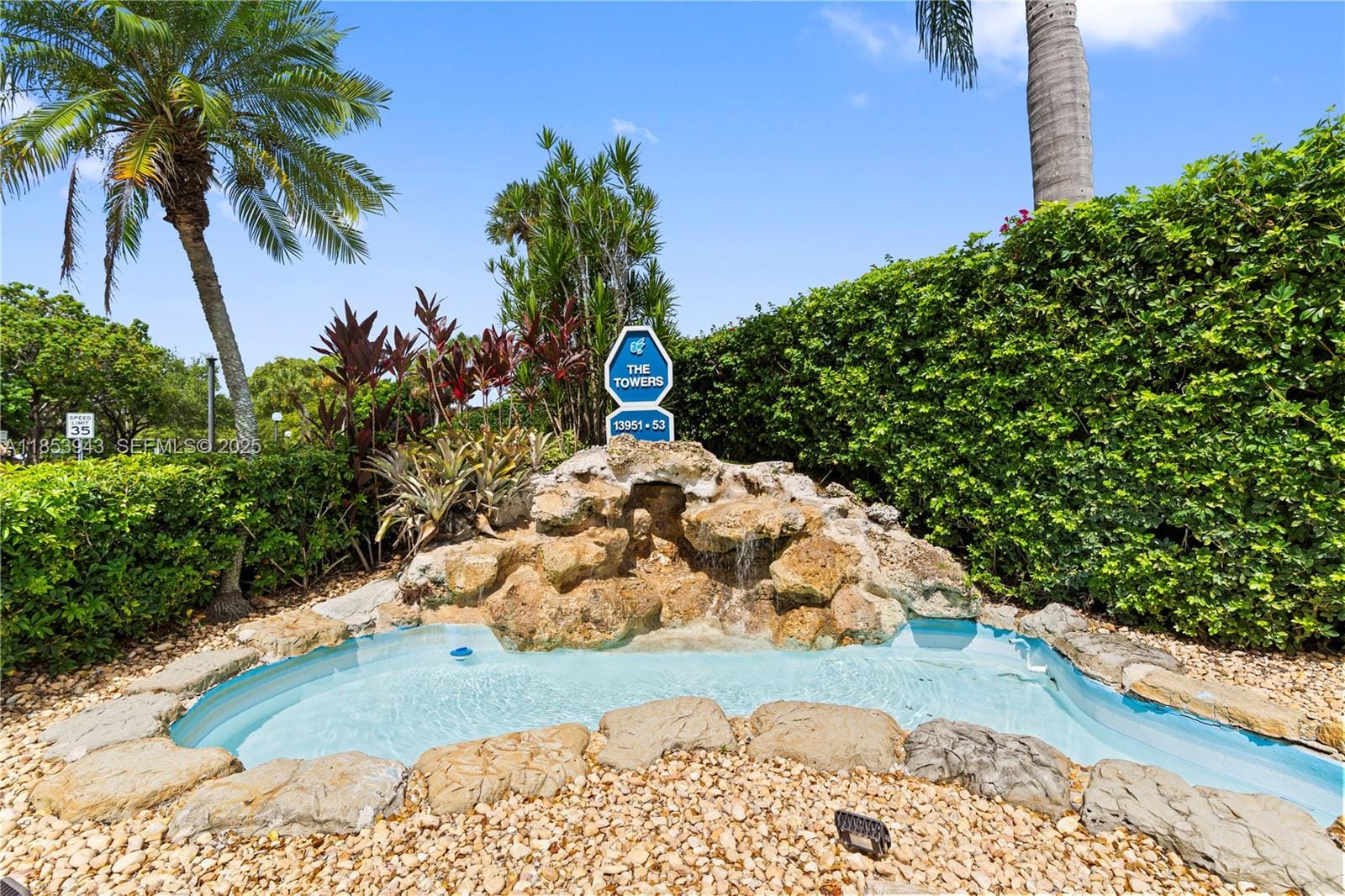 13953 Kendale Cr Lakes 305B, Miami, FL 33183
