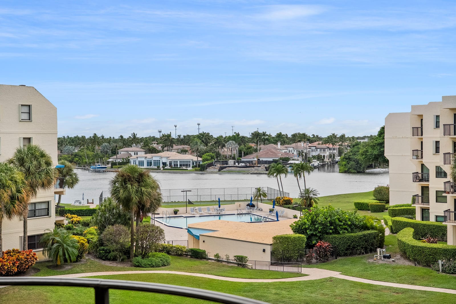 370 Golfview Road 403, North Palm Beach, FL 33408 photo 3