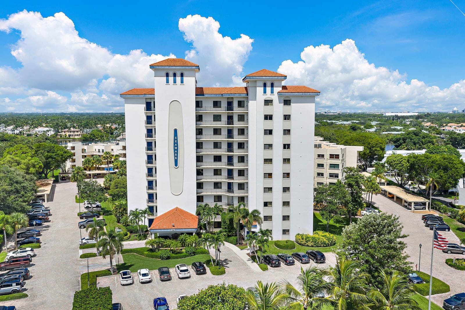 370 Golfview Road 403, North Palm Beach, FL 33408 photo 27