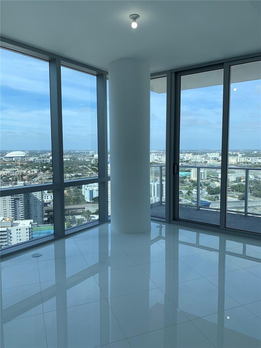 851 NE 1st Avenue 3002, Miami, FL 33132 photo 13
