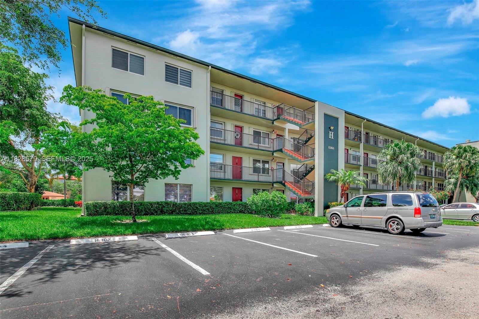 13355 SW 9th Court 413H, Pembroke Pines, FL 33027 photo 3
