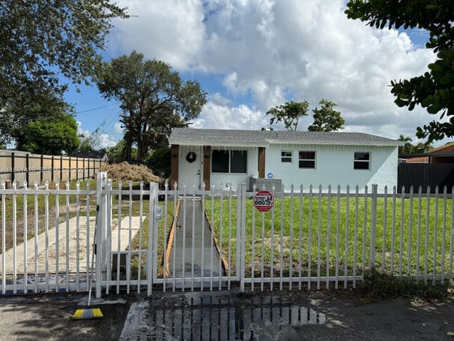 3521 NW 171st Terrace, Miami Gardens, FL 33056
