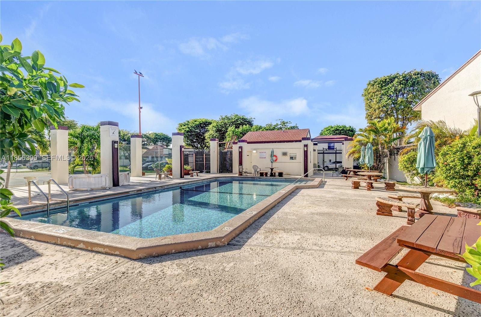 10077 NW 5th Terrace 10077, Miami, FL 33172 photo 17